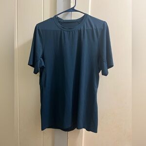 EUC Lululemon Pack N Dash Short Sleeve